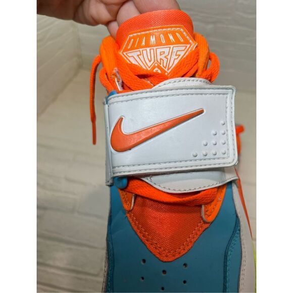 Nike Diamond Turf 2 - size 6.5 Y main image 4